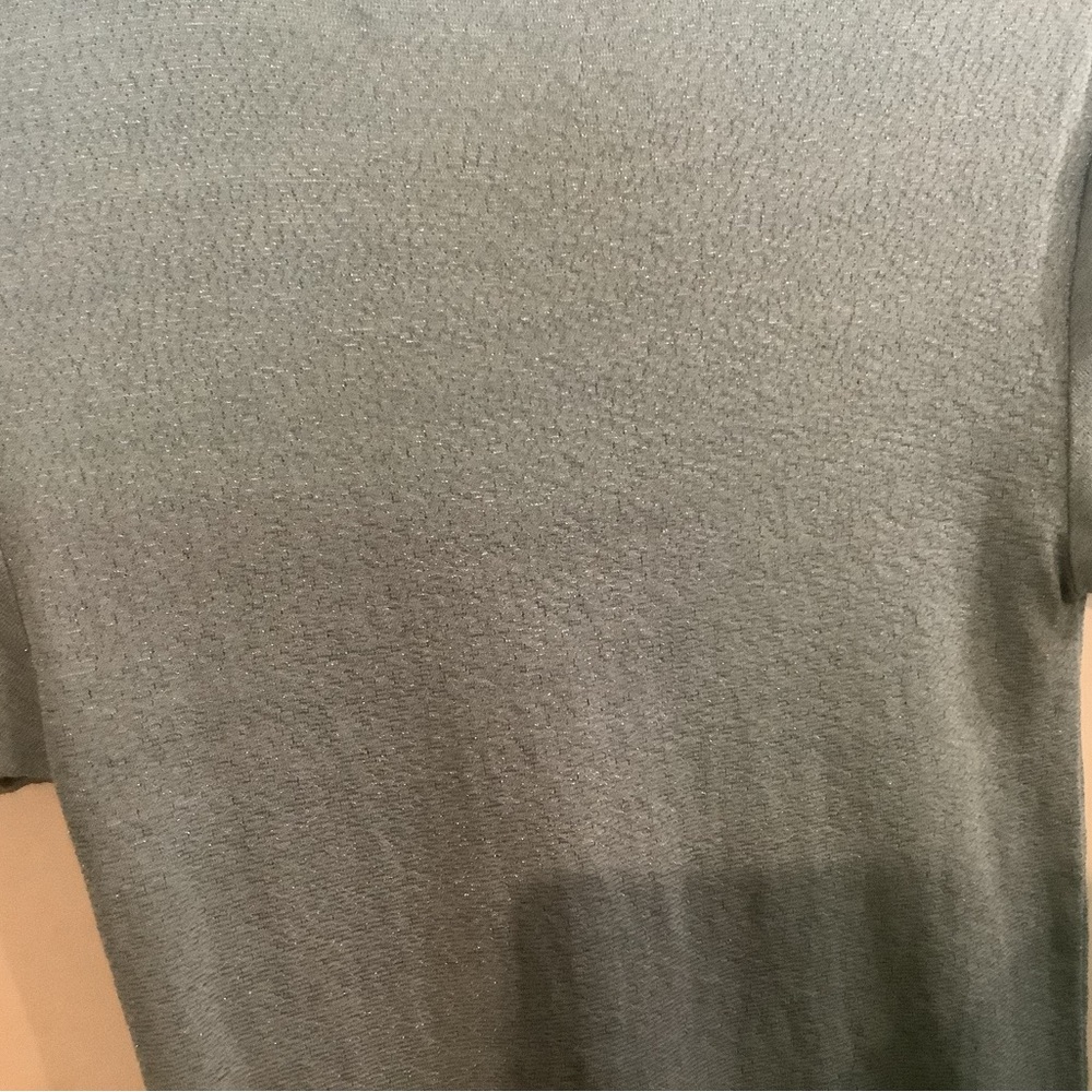 Michael Stars scoop neck shirt sleeve t shirt ice blue shimmer color - Picture 6 of 6